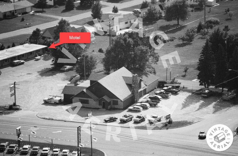 Twin Acres-19th Hole - 1984A (newer photo)